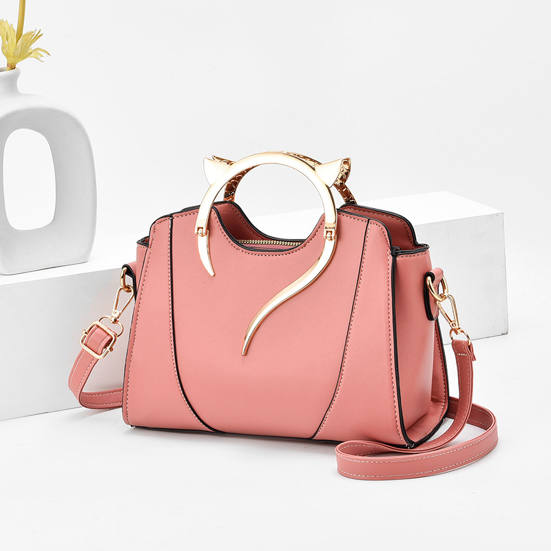 Womens bag 2021 new autumn and winter all-match messenger bag ladies fashion wing single shoulder big bag simple handbag, Beige
Womens bag 2021 new autumn and winter all-match messenger bag ladies fashion wing single shoulder big bag simple handbag, Beige