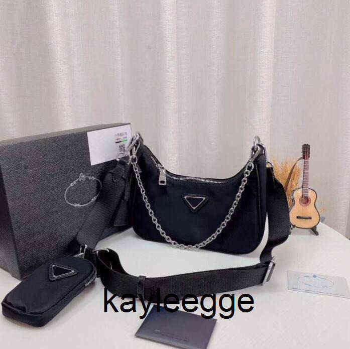 Re-Edition Designer Bag 2005 Classic Re-Nylon Crossbody Messenger Shoulder Bags Removable chain Handle Fashion P Bags Ladies Diagonal WDSB, Customize
Re-Edition Designer Bag 2005 Classic Re-Nylon Crossbody Messenger Shoulder Bags Removable chain Handle Fashion P Bags Ladies Diagonal WDSB, Customize