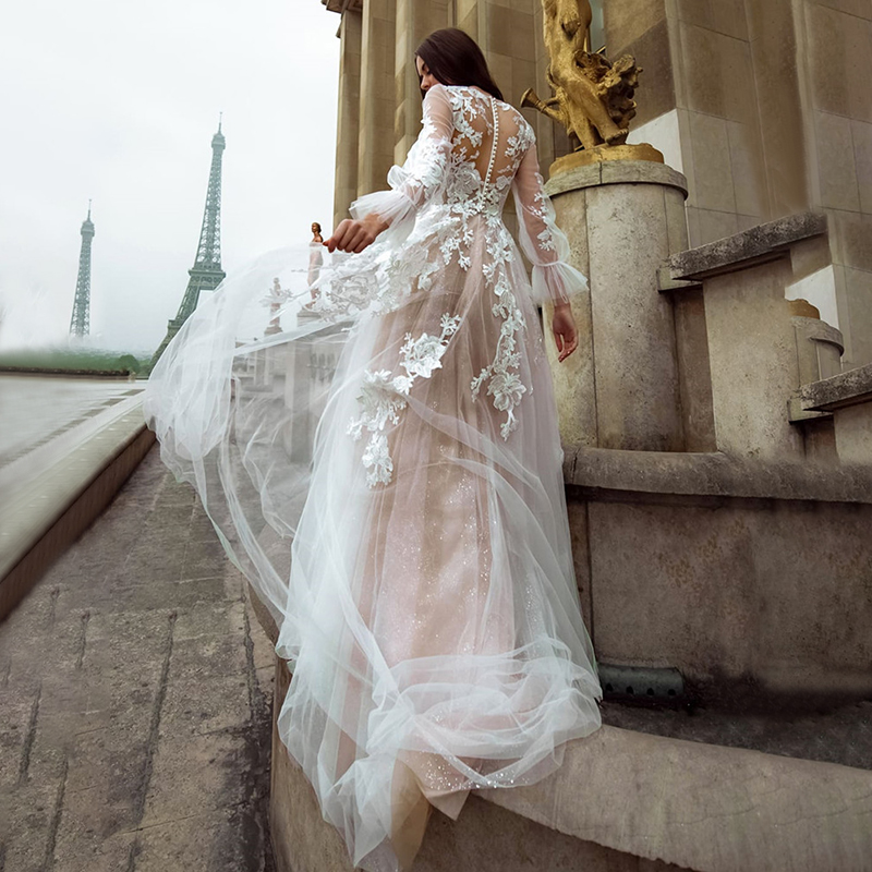 Sexy A-e Dresses Long Sleeves V Neck Appliqued Sequins Sweep or Length Hollow Elegant Tulle Lace Boho Wedding Gowns Plus Size