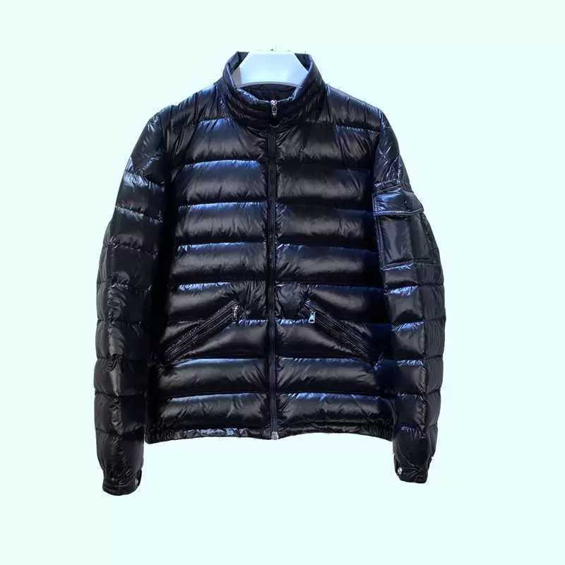 French Luxury Fashion Mens Down Jacket Stylist Coat Parka Pure color hoodless short lightweight Winter Jackets Men Women Feather Overcoat, Black
French Luxury Fashion Mens Down Jacket Stylist Coat Parka Pure color hoodless short lightweight Winter Jackets Men Women Feather Overcoat, Black