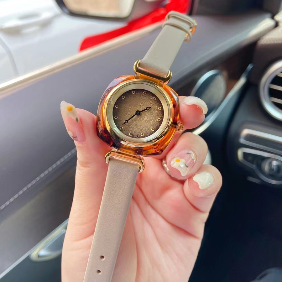 Brand Wrist Watches Women Ladies Girl Bee Style Luxury Leather Strap Good Quality Quartz Clock GU 129, Beige
Brand Wrist Watches Women Ladies Girl Bee Style Luxury Leather Strap Good Quality Quartz Clock GU 129, Beige