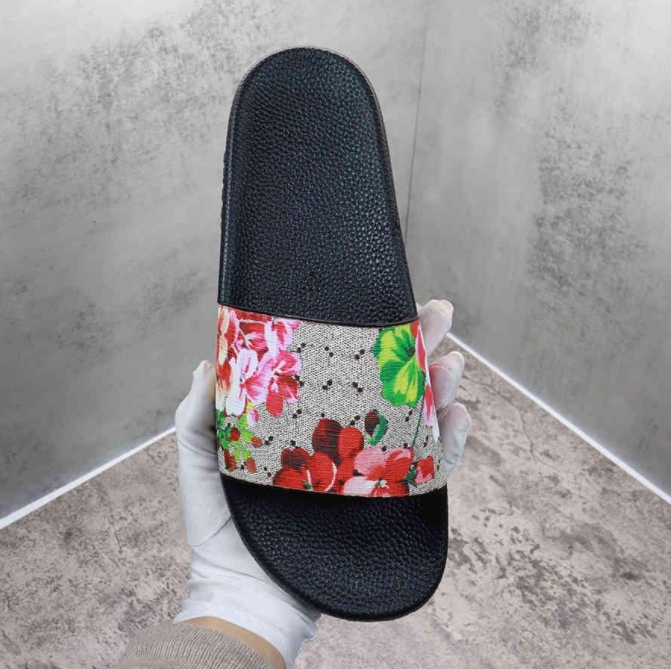 2022 Summer Comfort Alphabet Thick Sole Designer Rubber Slipper Sandals Floral Damask Fashion Men's Gear Sole Flip-Flops Slippers Striped Women's, 40-flat thin
2022 Summer Comfort Alphabet Thick Sole Designer Rubber Slipper Sandals Floral Damask Fashion Men's Gear Sole Flip-Flops Slippers Striped Women's, 40-flat thin