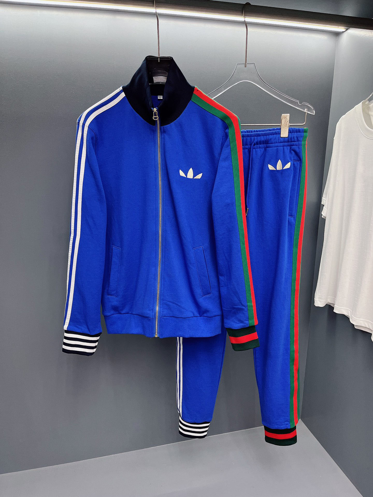 Men's plus size Outerwear & Coats Sizehoodies hoodies suit hooded casual fashion color stripe printing Asian size wild breathable long sleeve a set 4eg
Men's plus size Outerwear & Coats Sizehoodies hoodies suit hooded casual fashion color stripe printing Asian size wild breathable long sleeve a set 4eg