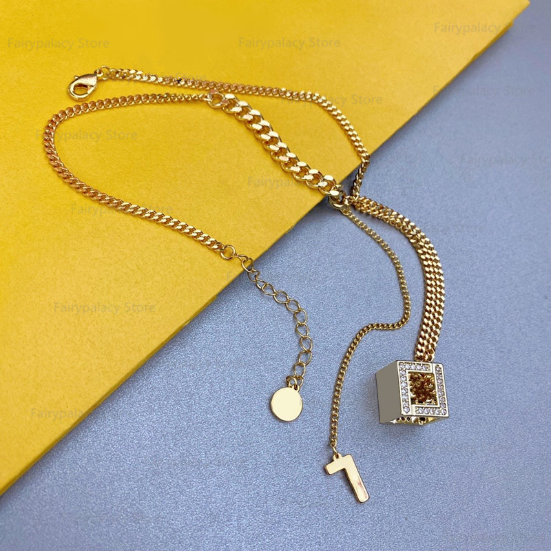 Designer Gold Letters Necklace Gift For Women Jewelry Love Pendant Luxury Highly Quality gift Party
Designer Gold Letters Necklace Gift For Women Jewelry Love Pendant Luxury Highly Quality gift Party