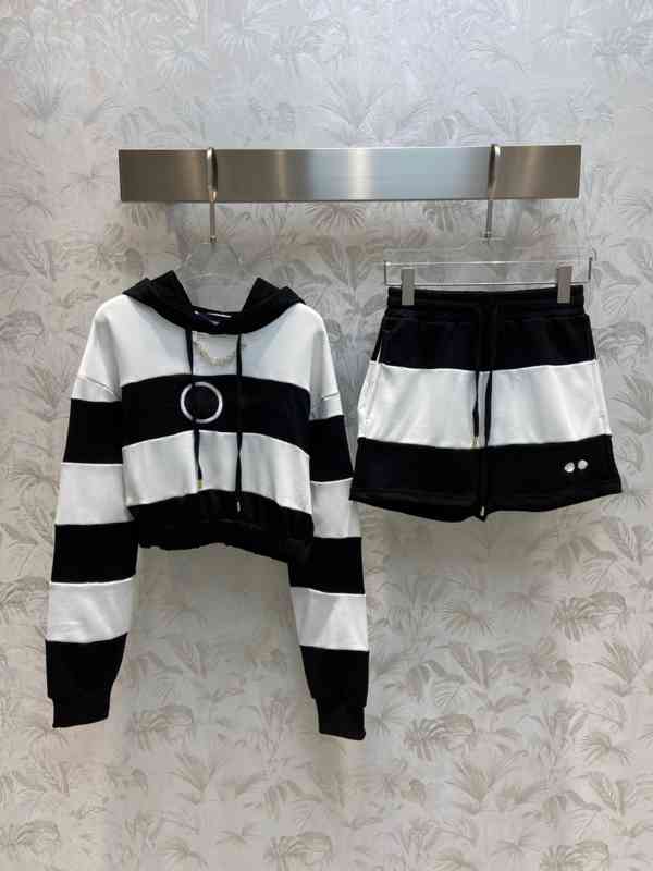 Womens Two Pieces Pants Striped Embroidered Pattern Casual Hooded Sweater With Hot Pants 2 Piece Sets Designer Tracksuits Women Clothing, Extra shipping
Womens Two Pieces Pants Striped Embroidered Pattern Casual Hooded Sweater With Hot Pants 2 Piece Sets Designer Tracksuits Women Clothing, Extra shipping