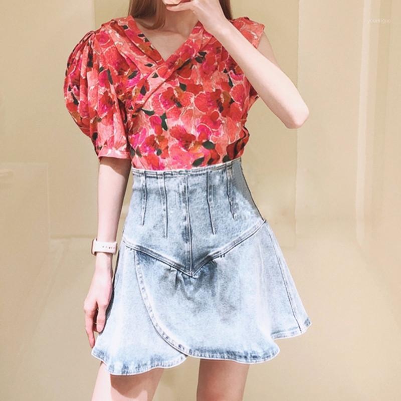 Women' Blouses & Shirts Irregular Slim Shirt Floral Printed Puff Sleeve Pleated V-neck Summer 2022 Female Blouse, Pink
Women' Blouses & Shirts Irregular Slim Shirt Floral Printed Puff Sleeve Pleated V-neck Summer 2022 Female Blouse, Pink