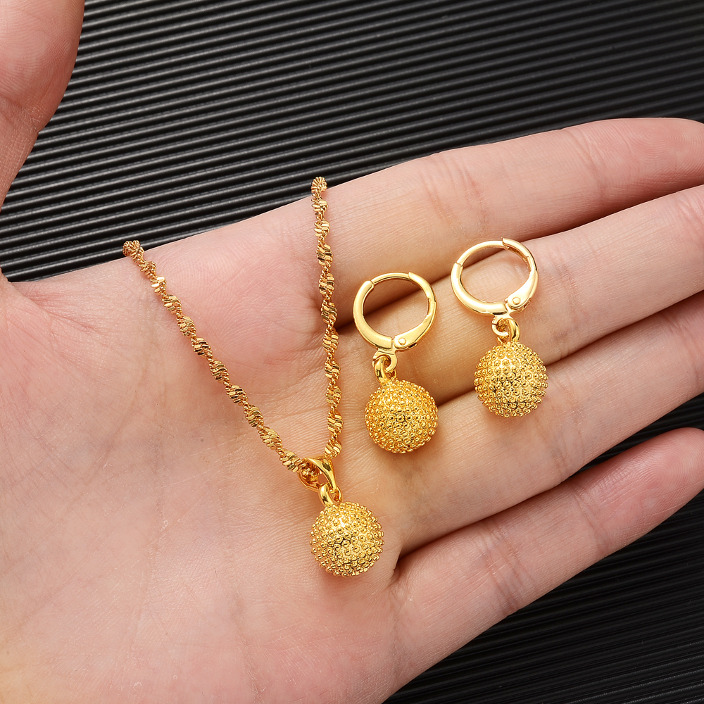 18k Solid Yellow Gold surface Necklace Pendant Earrings set Jewelry Moroccan Turkish Dubai Hemp ball Globular Round, Golden
18k Solid Yellow Gold surface Necklace Pendant Earrings set Jewelry Moroccan Turkish Dubai Hemp ball Globular Round, Golden