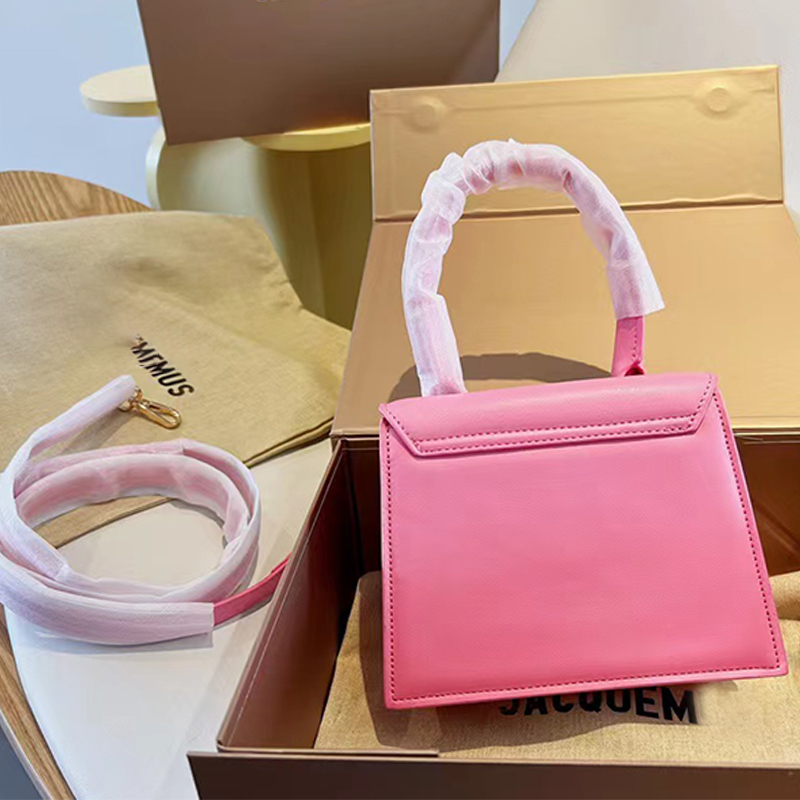 new Fashion bag Designer luxury le handbag For Women Casual Shopping Bags Tote Hnadbags PU leather cute bags, Pink
new Fashion bag Designer luxury le handbag For Women Casual Shopping Bags Tote Hnadbags PU leather cute bags, Pink