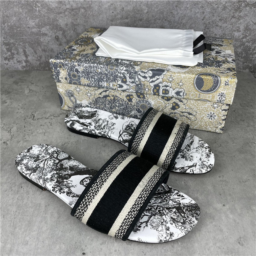 Slippers for Women Paris Slipper Nice Summer Sandals Beach Slides Woman Sandal Shoes Ladies Knitting Flip Flops Loafers Leather Floral Color with Box
Slippers for Women Paris Slipper Nice Summer Sandals Beach Slides Woman Sandal Shoes Ladies Knitting Flip Flops Loafers Leather Floral Color with Box