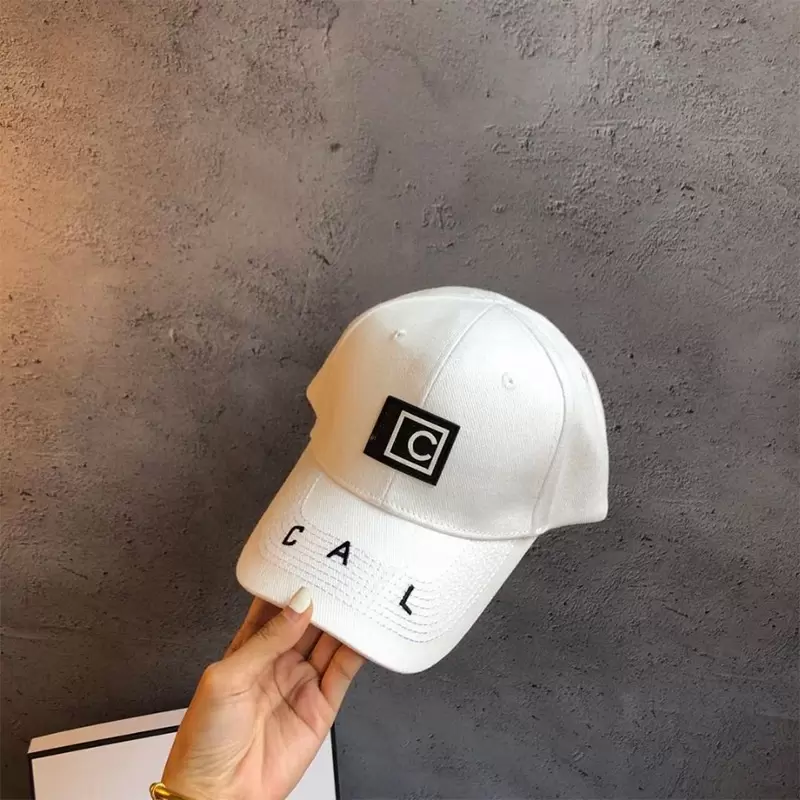 Designer Baseball Cap For Men Womens Fitted Hats Wihte And Black Caps Fashion Casual Bucket Hats Designers Sun Hats Embroidery 2207075D, White
Designer Baseball Cap For Men Womens Fitted Hats Wihte And Black Caps Fashion Casual Bucket Hats Designers Sun Hats Embroidery 2207075D, White