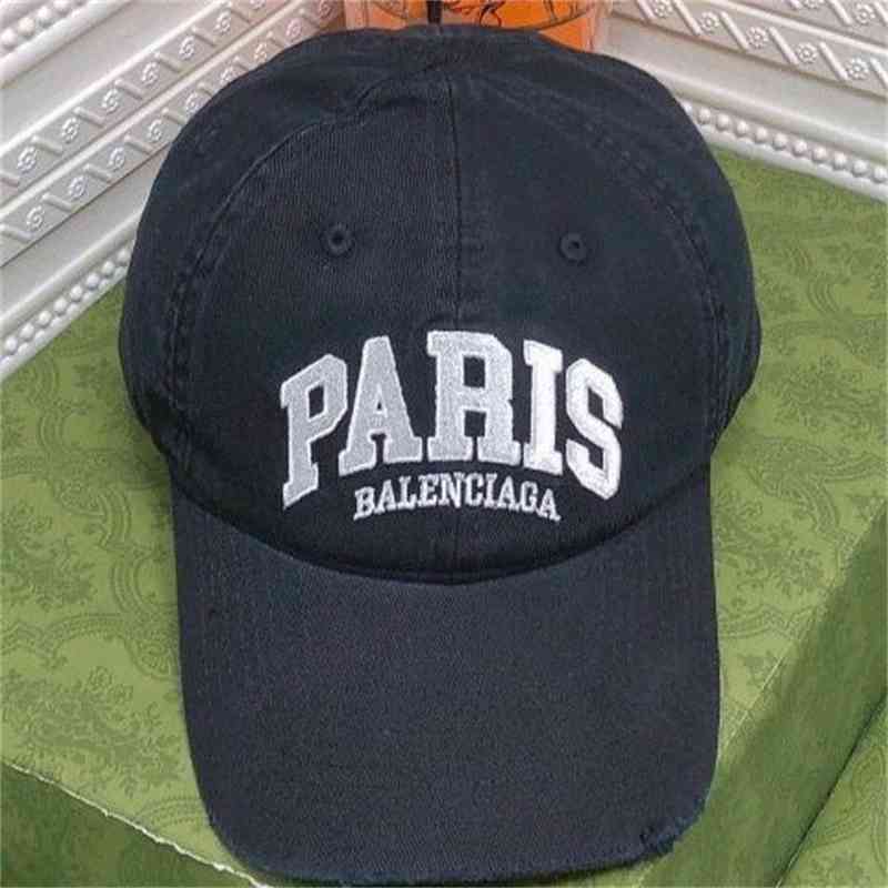 Balencaigass Ball Caps b Paris 2022 New Made and Worn Edging Soft Top Baseball Cap Embroidered Duck Tongue Han Fan'er Couple Trendsetter High Version, Original single edging soft top black
Balencaigass Ball Caps b Paris 2022 New Made and Worn Edging Soft Top Baseball Cap Embroidered Duck Tongue Han Fan'er Couple Trendsetter High Version, Original single edging soft top black