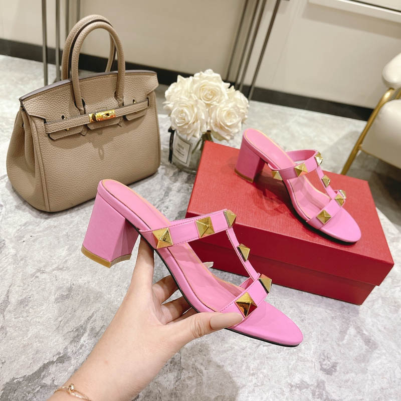 Newest Women Heeled Slippers Sandals FLAT ROMAN STUD CALFSKIN SLIDE SANDAL PINK LIGHT IVORY Summer Designer Luxury Fashion Ladies Beach Flat Flip Flops, Customized
Newest Women Heeled Slippers Sandals FLAT ROMAN STUD CALFSKIN SLIDE SANDAL PINK LIGHT IVORY Summer Designer Luxury Fashion Ladies Beach Flat Flip Flops, Customized