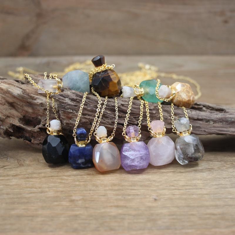 Pendant Necklaces Natural Coral Jades Essential Oil Vial Necklace Garden Crystal Fluorite Amethysts Geode Cap Perfume Bottle Charms QC1105Pe
Pendant Necklaces Natural Coral Jades Essential Oil Vial Necklace Garden Crystal Fluorite Amethysts Geode Cap Perfume Bottle Charms QC1105Pe