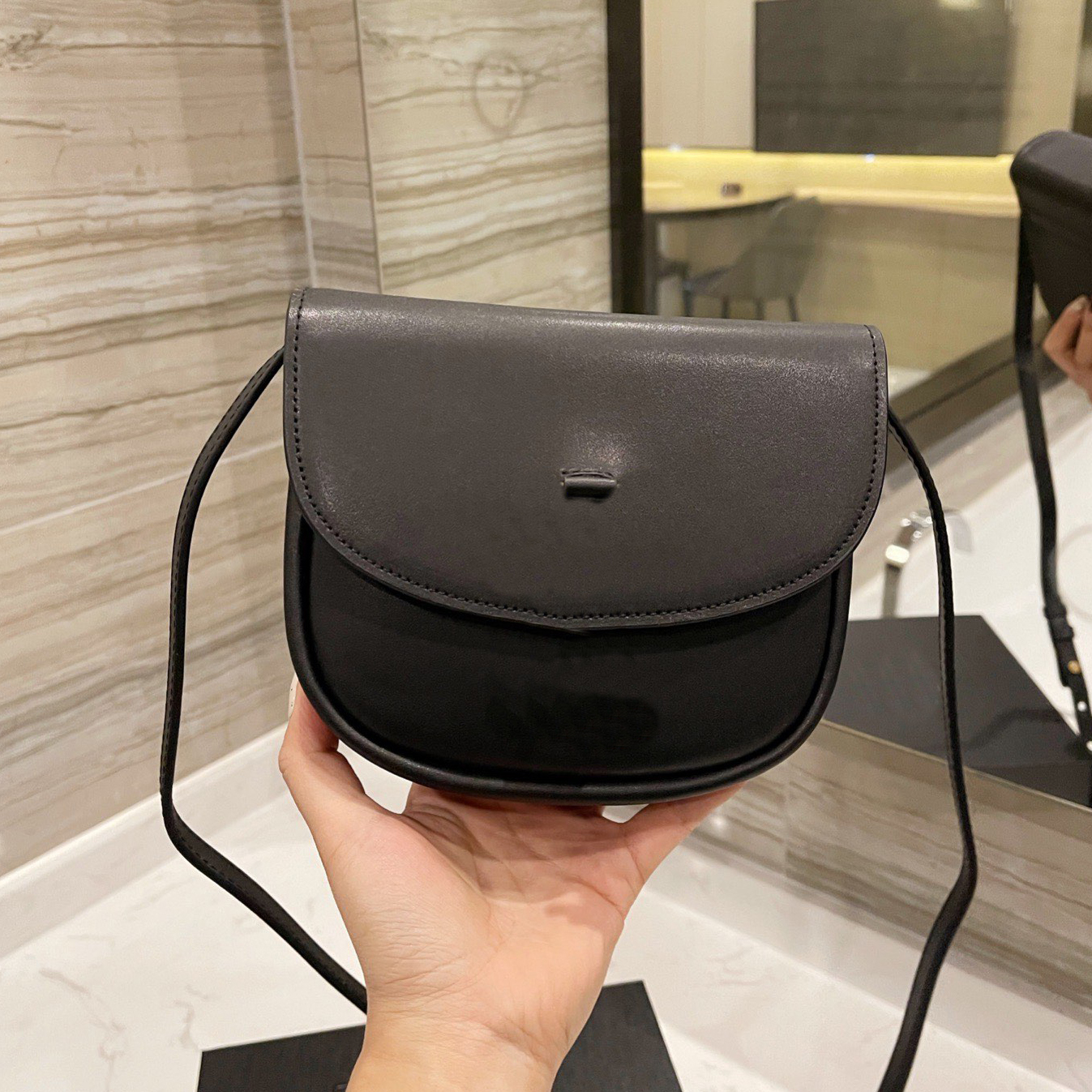 CrossBody Luxury Designer Brand bag Fashion Shoulder Bags Handbags High Quality Women Letter Purse Phone bag Wallet Totes lady Plain, No bags
CrossBody Luxury Designer Brand bag Fashion Shoulder Bags Handbags High Quality Women Letter Purse Phone bag Wallet Totes lady Plain, No bags
