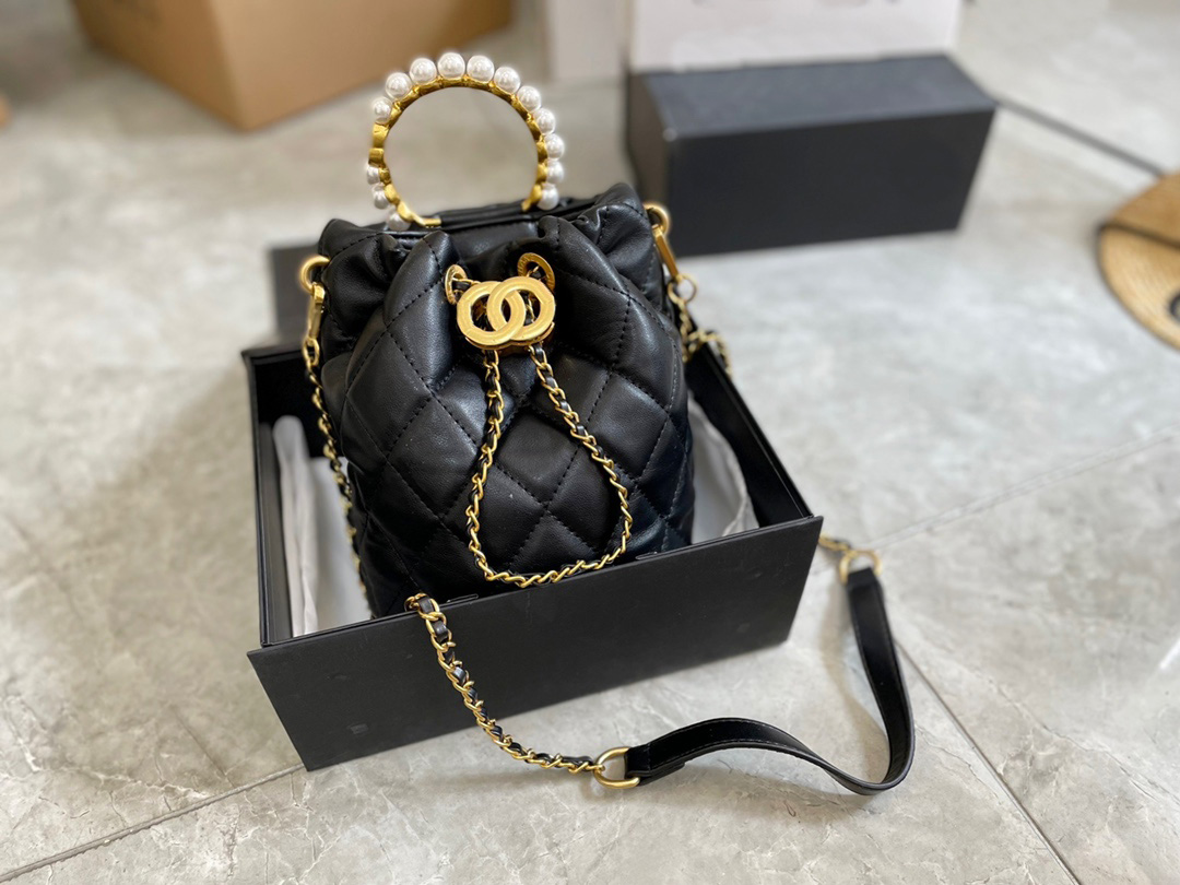 TZ Women's Designer Bucket Bags Fashion Totes Mini Crossbody Bags Metal/Pearl Chain Tote Bag, Shipping
TZ Women's Designer Bucket Bags Fashion Totes Mini Crossbody Bags Metal/Pearl Chain Tote Bag, Shipping
