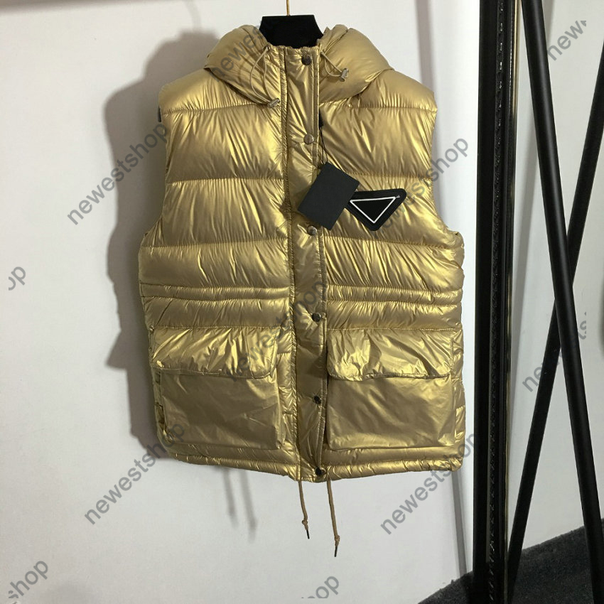 2022 Metal Badge Down Vest Jackets Men Designer Sleeveless jacket Womens Hooded Coats Winter Keep Warm Outerwear coat, Yellow
2022 Metal Badge Down Vest Jackets Men Designer Sleeveless jacket Womens Hooded Coats Winter Keep Warm Outerwear coat, Yellow