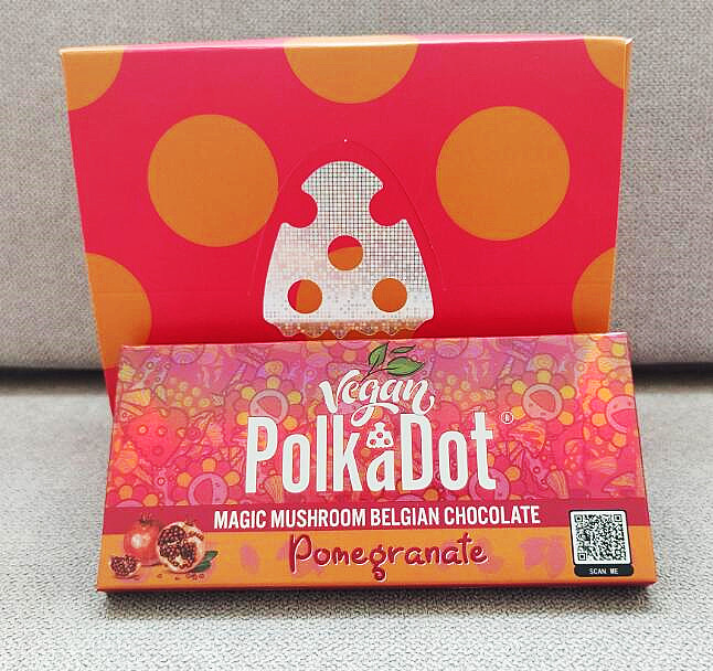 Polkadot magic Mushroom belgiam Chocolate Bar Box case Milk with Display Box QR Code Stickers 11 Grid Mold Foil Wrapper custom
Polkadot magic Mushroom belgiam Chocolate Bar Box case Milk with Display Box QR Code Stickers 11 Grid Mold Foil Wrapper custom