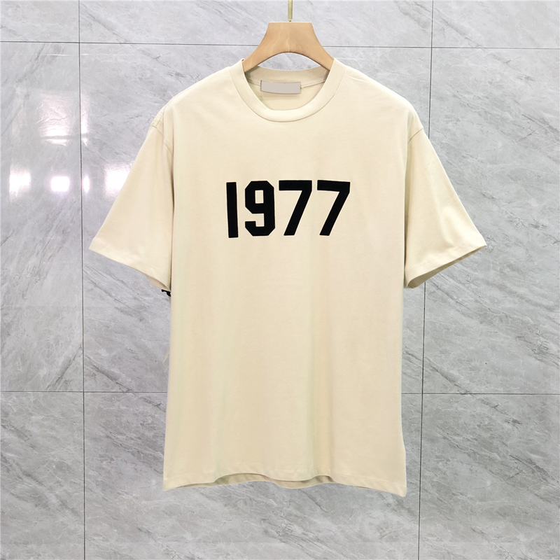 22ss 1977 flocking print Multi Color Silicone Logo T Shirt Spring Summer Tee high street casual Men Women Short Sleeve Tshirt, Black
22ss 1977 flocking print Multi Color Silicone Logo T Shirt Spring Summer Tee high street casual Men Women Short Sleeve Tshirt, Black