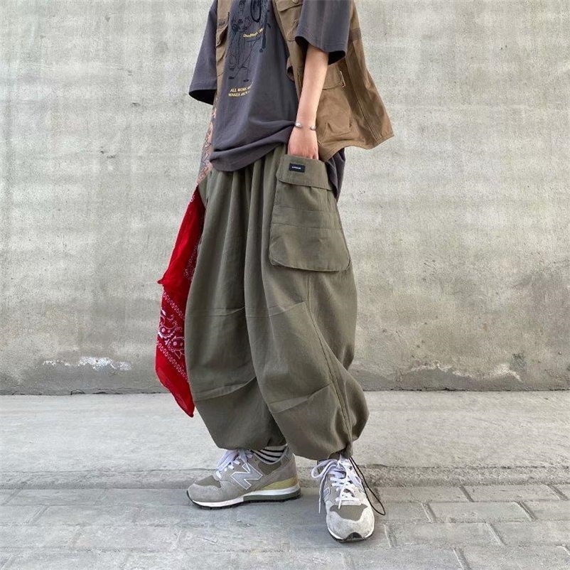 Men's Pants Harajuku Vintage Wide leg Oversize Men Casual Joggers Harem White Cargo Skateboard Trousers Streetwear 220826
Men's Pants Harajuku Vintage Wide leg Oversize Men Casual Joggers Harem White Cargo Skateboard Trousers Streetwear 220826