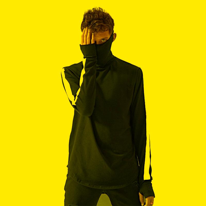 Men's T-Shirts Spring Autumn Men Long Sleeve Casual T-Shirt Black And White Color Matching Retro Loose Turtleneck MenMen's 
Men's T-Shirts Spring Autumn Men Long Sleeve Casual T-Shirt Black And White Color Matching Retro Loose Turtleneck MenMen's