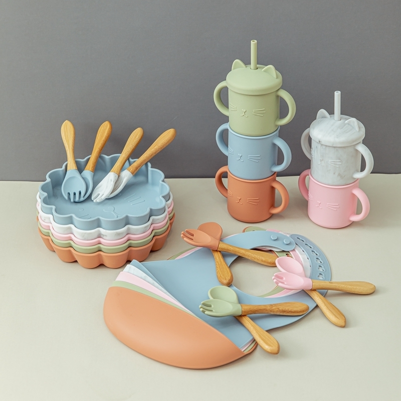 Baby Soild Food Feeding Tableware Box Set Silicone Rainbow Stacking Toy Kids Birth Vintage Dishes Gifts 220708