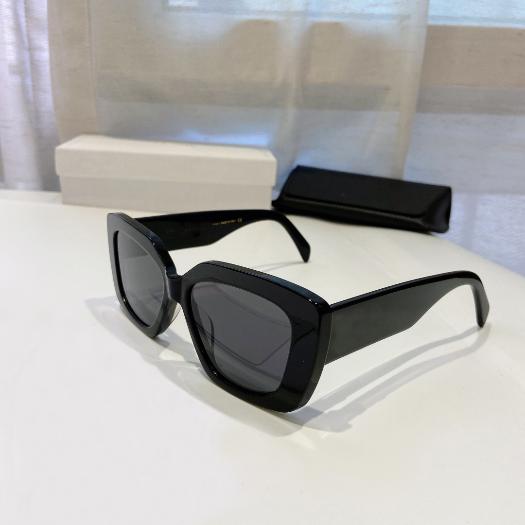 Gold Black Grey Cat Eye Sunglasses Rectangle Shape Women Summer Fashion Sun Shades Sonnenbrille UV400 Protection Eyewear with Case
Gold Black Grey Cat Eye Sunglasses Rectangle Shape Women Summer Fashion Sun Shades Sonnenbrille UV400 Protection Eyewear with Case