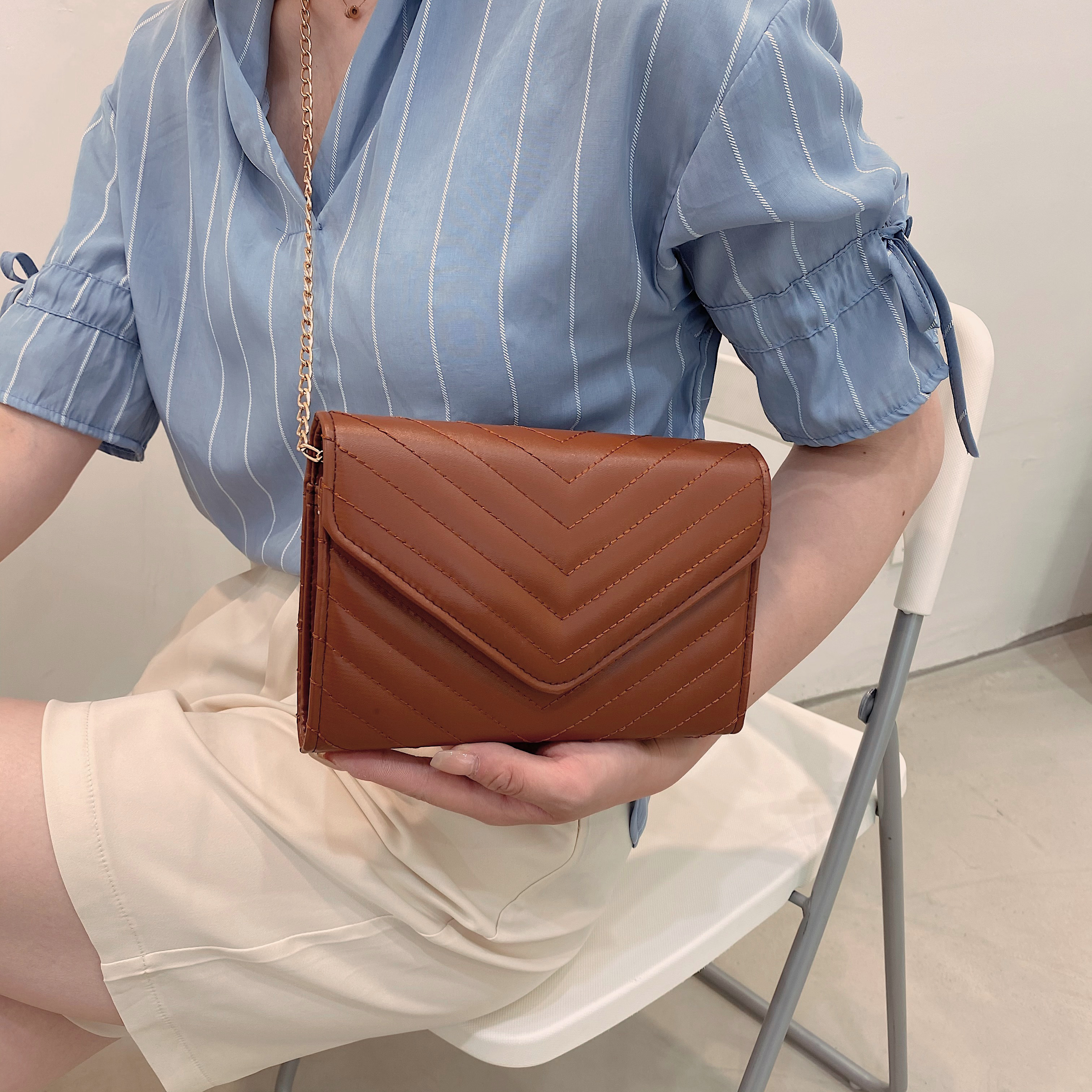 Designer Luxury Bags LOU LOU Quilted Soft Lambskin Leather and High Quality Women's Wallets, Empty box only
Designer Luxury Bags LOU LOU Quilted Soft Lambskin Leather and High Quality Women's Wallets, Empty box only