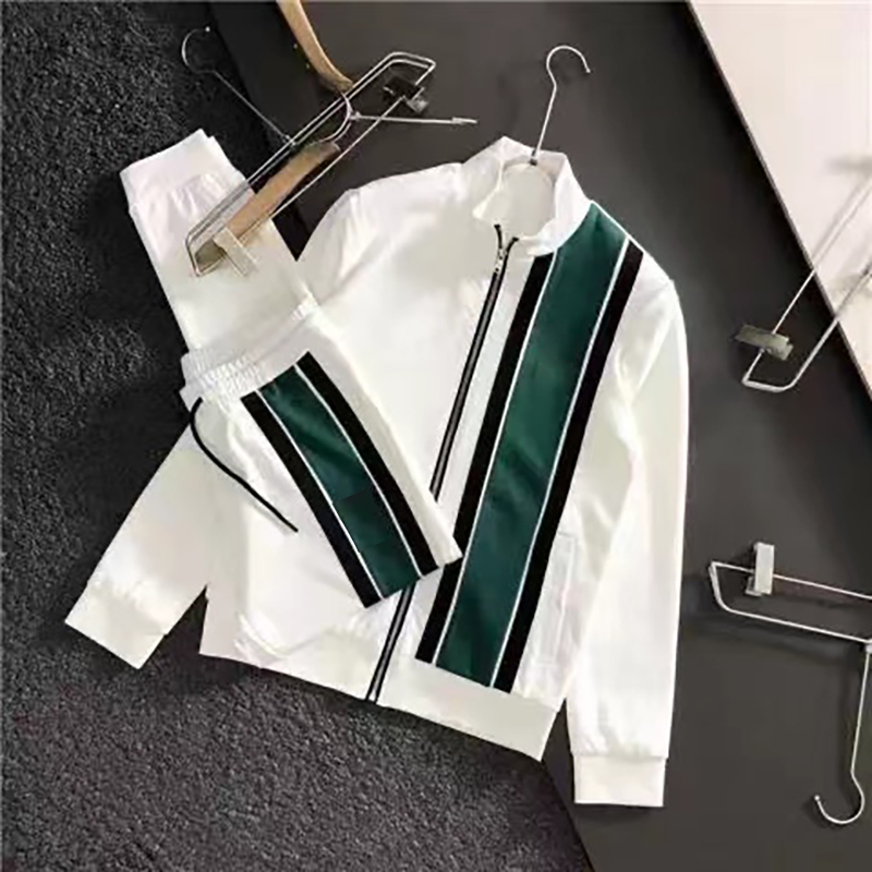 Men's Tracksuits Tops sportswear tracksuit Jacket + pants couple high quality men's and women's fashion letter embroidered long sleeve zipper casual wear
Men's Tracksuits Tops sportswear tracksuit Jacket + pants couple high quality men's and women's fashion letter embroidered long sleeve zipper casual wear