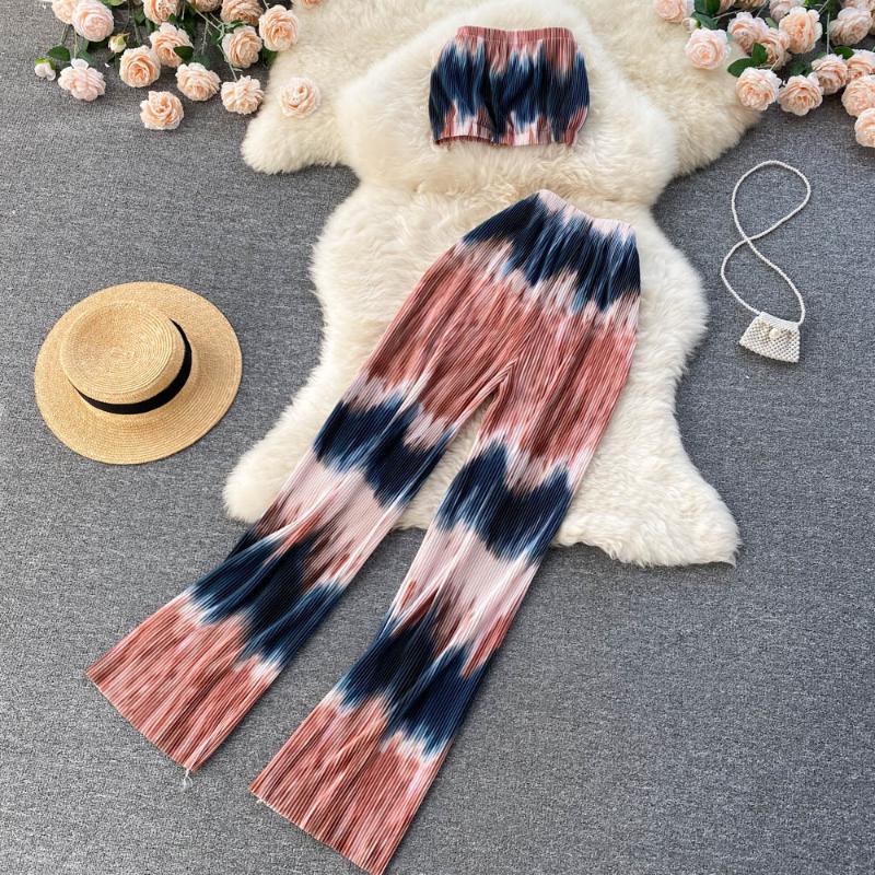 Women's Two Piece Pants Vacation Summer Women Sexy Set 2022 Fashion Elastic Waist Short Tops Ruched Slim Ladies Temperament SetsWomen's
Women's Two Piece Pants Vacation Summer Women Sexy Set 2022 Fashion Elastic Waist Short Tops Ruched Slim Ladies Temperament SetsWomen's
