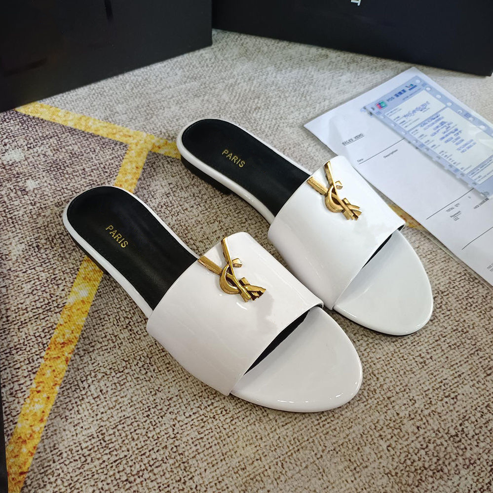 Classic Flat woman Beach Slippers Crystal Sandals Summer Lady Cartoon Big Head Wide Slipper Real Leather Hotel Bath Women Shoes With, Ys9
Classic Flat woman Beach Slippers Crystal Sandals Summer Lady Cartoon Big Head Wide Slipper Real Leather Hotel Bath Women Shoes With, Ys9