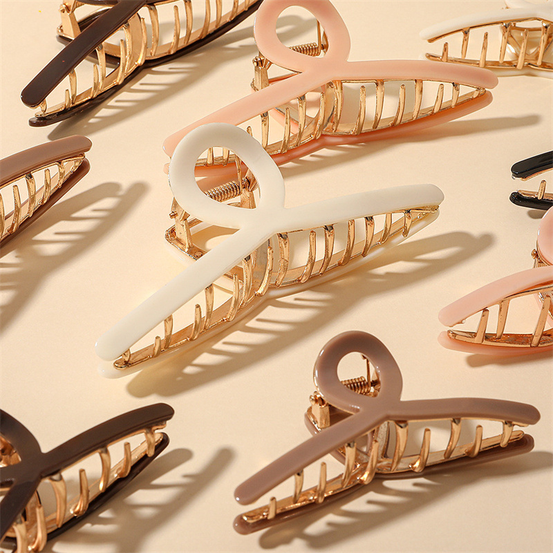 Length 11 CM Large Medium Cross Hair Clamps Women Ponytail Scrunchies Hairpins Acetic Acid Alloy Hair Clips European Accessories Multi Color 
Length 11 CM Large Medium Cross Hair Clamps Women Ponytail Scrunchies Hairpins Acetic Acid Alloy Hair Clips European Accessories Multi Color