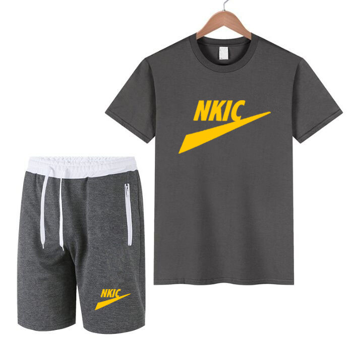 2022 Men's Casual Sports Tracksuit Suit T-shirt + Shorts Sportswear 2-Piece Set Brand letter printing Short Sleeve Sportswear Summer S-2XL, Dark grey
2022 Men's Casual Sports Tracksuit Suit T-shirt + Shorts Sportswear 2-Piece Set Brand letter printing Short Sleeve Sportswear Summer S-2XL, Dark grey