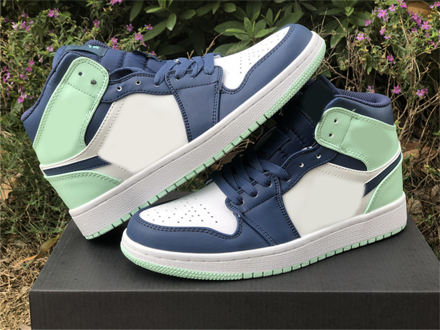 Shoes Release Authentic 1 Mid Navy Blue Mint Green 1S Purple Pulse Men Women Outdoor Sports Sneakers Original Eur 36-45, Customize
Shoes Release Authentic 1 Mid Navy Blue Mint Green 1S Purple Pulse Men Women Outdoor Sports Sneakers Original Eur 36-45, Customize