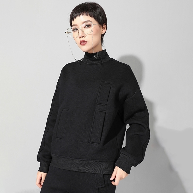 EAM Spring Autumn High Collar Long Sleeve Black Loose Pocket Stitch Big Size Sweatshirt Women Fashion JQ019 201202
EAM Spring Autumn High Collar Long Sleeve Black Loose Pocket Stitch Big Size Sweatshirt Women Fashion JQ019 201202