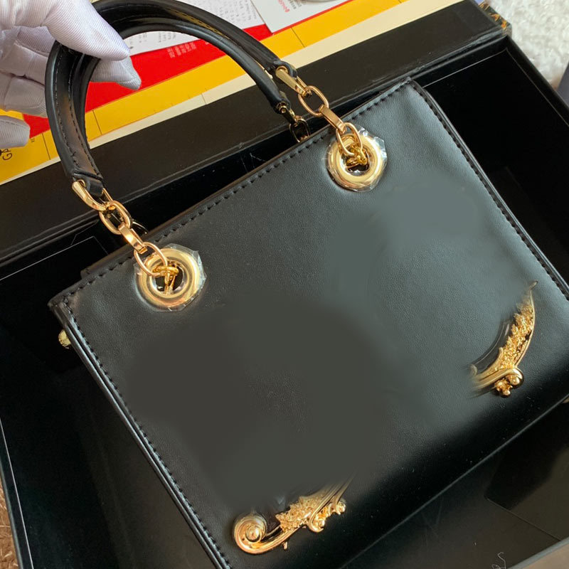 Multi Pochette large capacity real leather Bag high quality Women Luxurys Designers Bags 2022 Handbags Purses tote 19 Handbag Flap Zhouzhoubao123 W6DE, No bag
Multi Pochette large capacity real leather Bag high quality Women Luxurys Designers Bags 2022 Handbags Purses tote 19 Handbag Flap Zhouzhoubao123 W6DE, No bag