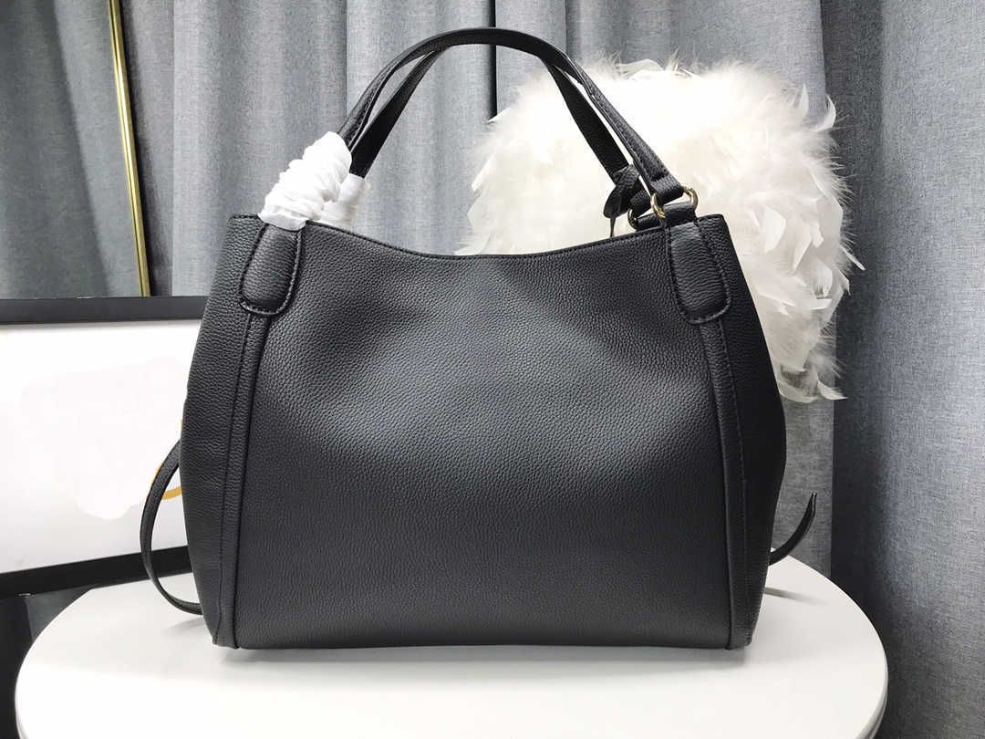 High Quality Soho Tote Designer Luxury High Capacity Fashion Bags Ladies Handbags Purses Bag Women Shopping Real Leather Casual Handbag, Red(336751)
High Quality Soho Tote Designer Luxury High Capacity Fashion Bags Ladies Handbags Purses Bag Women Shopping Real Leather Casual Handbag, Red(336751)