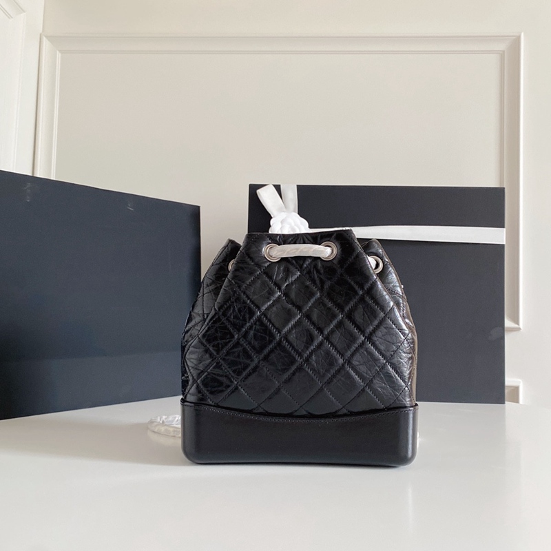 2022 Chain Crossbody Hobo Bag Messenger Tote Backpack Ladies Luxury Designer Bag Gabrielle
2022 Chain Crossbody Hobo Bag Messenger Tote Backpack Ladies Luxury Designer Bag Gabrielle
