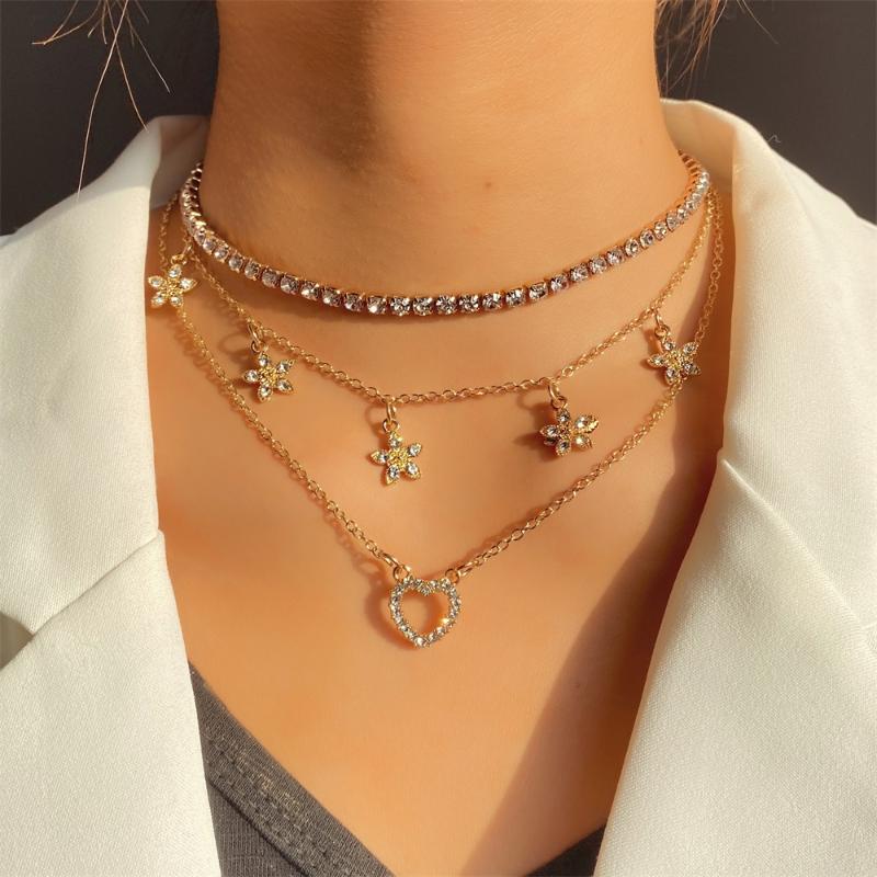 Pendant Necklaces Shiny Love Flower Multilayer Necklace Gold Color Butterfly Chain Choker Female Fashion Jewelry 2022
Pendant Necklaces Shiny Love Flower Multilayer Necklace Gold Color Butterfly Chain Choker Female Fashion Jewelry 2022