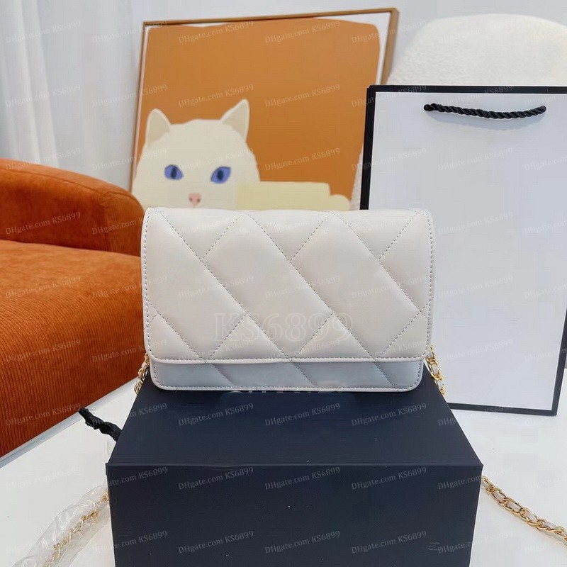 Cross Body Bags Women Wallet Vintage Top Quality Handbag Real Leather Crossbody Luxury Designer Female Shoulder Gold Chain Bag Purses KS6899, Black
Cross Body Bags Women Wallet Vintage Top Quality Handbag Real Leather Crossbody Luxury Designer Female Shoulder Gold Chain Bag Purses KS6899, Black