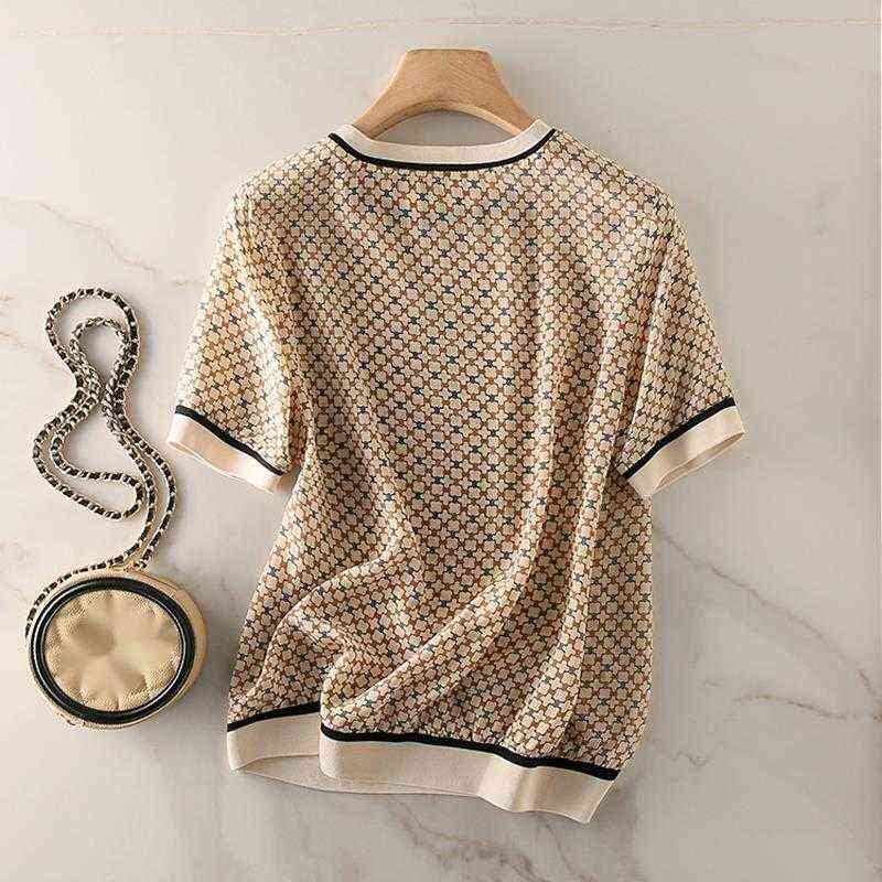 French Romance Tops Women's Short-sleeved Square Plaid Printed Ice Silk T-shirt 2022 Summer New Ribbed Elegant Knitting T-shirt G220412, Beige
French Romance Tops Women's Short-sleeved Square Plaid Printed Ice Silk T-shirt 2022 Summer New Ribbed Elegant Knitting T-shirt G220412, Beige