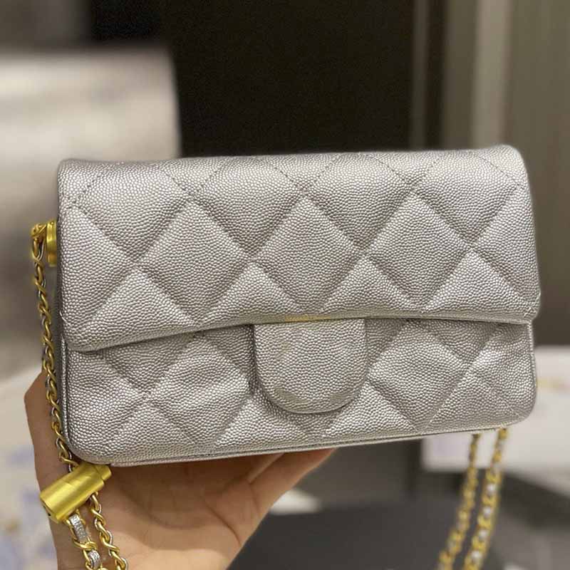 Ladies Luxury Bright Flap Mini Shoulder Bag Solid Color Genuine Leather Crossbody Designer Bags Classic Handbags Gold-Tone Metal Adjuste Cha, Box
Ladies Luxury Bright Flap Mini Shoulder Bag Solid Color Genuine Leather Crossbody Designer Bags Classic Handbags Gold-Tone Metal Adjuste Cha, Box