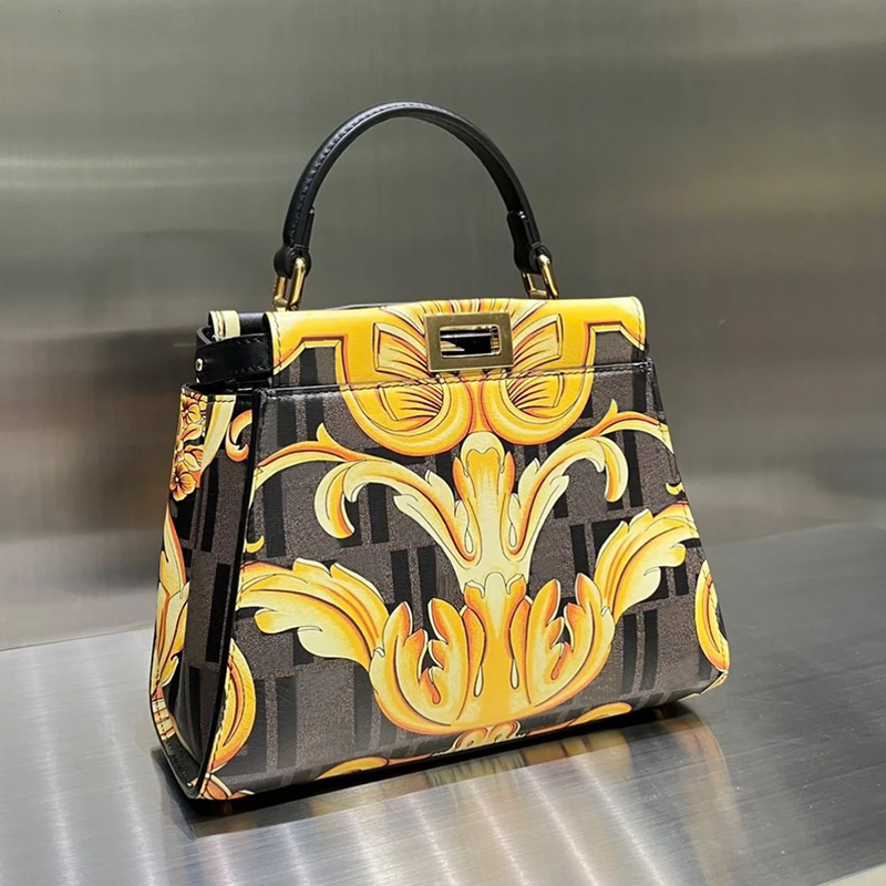 Tote Bag Shoulder Bags Crossbody Purse Vintage Gold Baroque Print Letter Large Capacity Women Handbags Genuine Leather Removable Strap Totes Wallet, Pink
Tote Bag Shoulder Bags Crossbody Purse Vintage Gold Baroque Print Letter Large Capacity Women Handbags Genuine Leather Removable Strap Totes Wallet, Pink