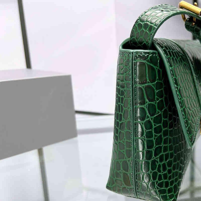 Shoulder Bag Crossbody Bags Designer Handbags Totes Leather Handbag Women Fashion Classic Bag Shape Messenger Bag Purses 220516, B03(golden logo)
Shoulder Bag Crossbody Bags Designer Handbags Totes Leather Handbag Women Fashion Classic Bag Shape Messenger Bag Purses 220516, B03(golden logo)