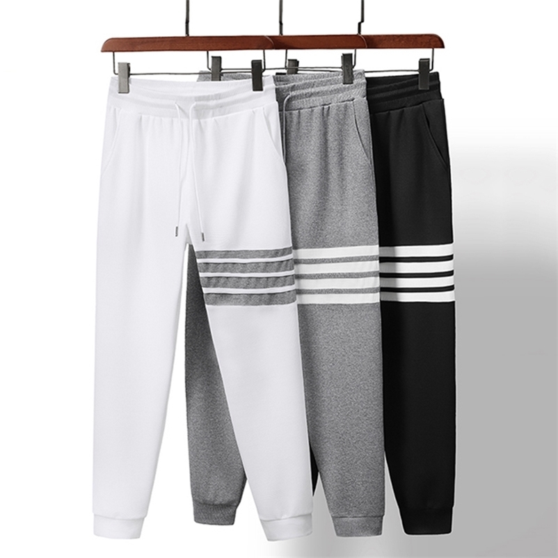 Men's Pants Sweatpants Cargo Baggy Clothing Techwear Harajuku Joggers Korean Style Casual Fashion Breathable Trousers 220826, White
Men's Pants Sweatpants Cargo Baggy Clothing Techwear Harajuku Joggers Korean Style Casual Fashion Breathable Trousers 220826, White