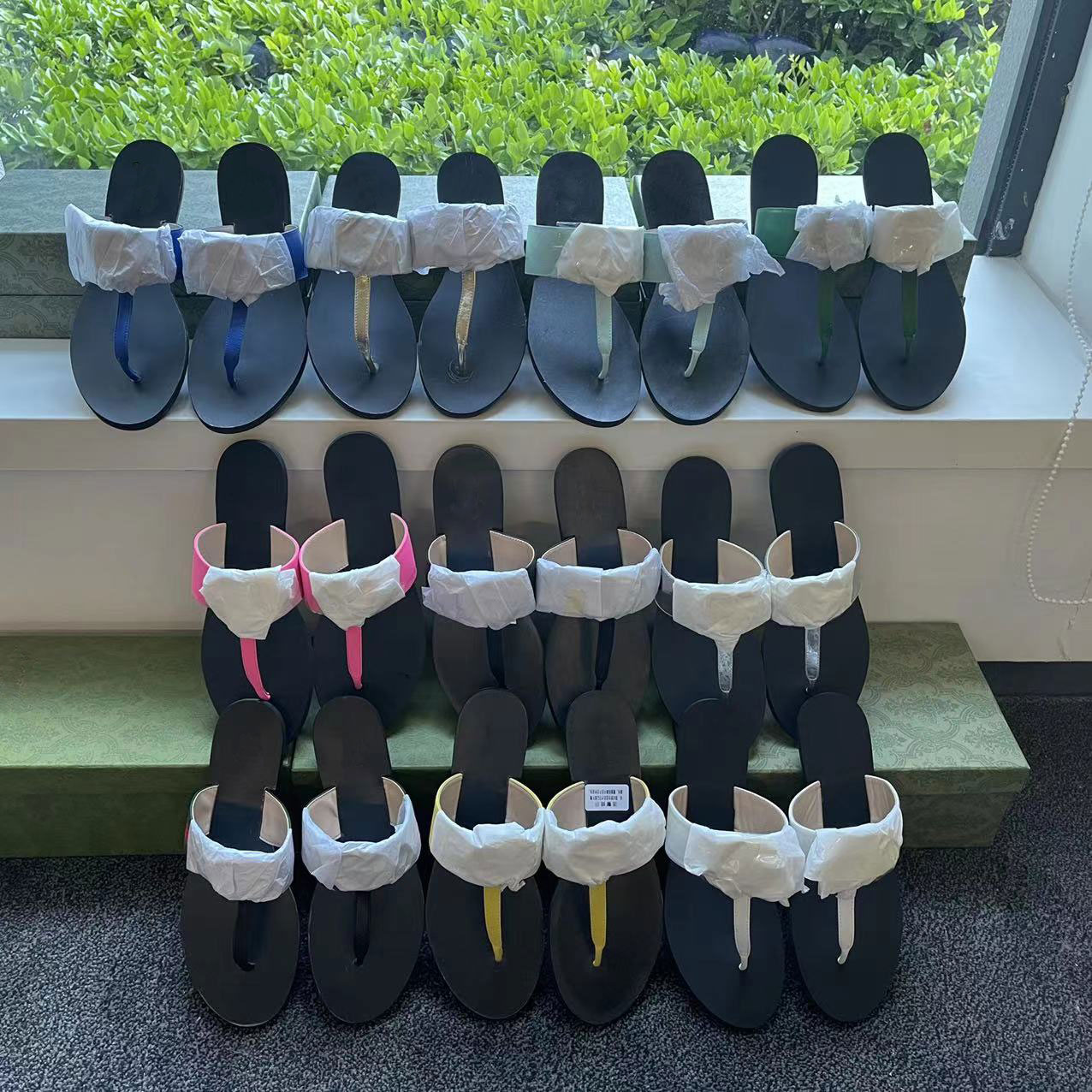 Leather thong sandal with Double letters sandals women slipper men slides indoor flat slides summer beach slider box size 35-45
Leather thong sandal with Double letters sandals women slipper men slides indoor flat slides summer beach slider box size 35-45