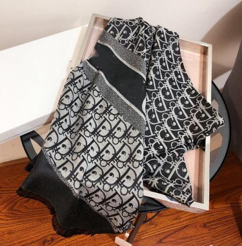 Whole Classic Brand Designer Silk Scarves Scarf Man Women Long Neck Winter Wool Scarfs Design Cashmere Scarve Male Warm Plaid 199k
Whole Classic Brand Designer Silk Scarves Scarf Man Women Long Neck Winter Wool Scarfs Design Cashmere Scarve Male Warm Plaid 199k