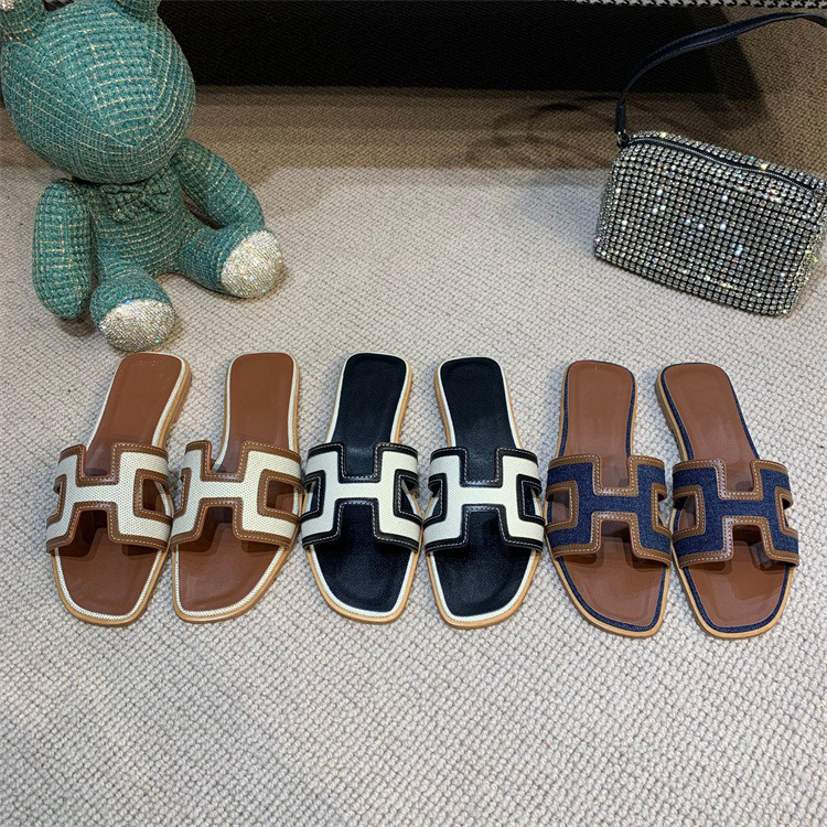 Slippers designer 2022 new beach slippers sandals summer bound flat bottom leather soft large h-slippers for external wear H0Y8, 2# packing bag 
Slippers designer 2022 new beach slippers sandals summer bound flat bottom leather soft large h-slippers for external wear H0Y8, 2# packing bag