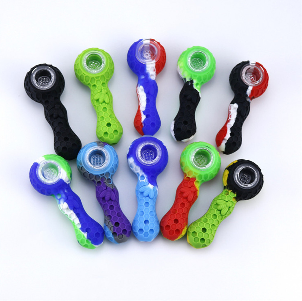4.3inches Silicone Pipes Oil Burner Dab Pipe high quality Tobacco glass pipe with Glass Bowl Silicone smoking hand pipes smoking accessories
4.3inches Silicone Pipes Oil Burner Dab Pipe high quality Tobacco glass pipe with Glass Bowl Silicone smoking hand pipes smoking accessories