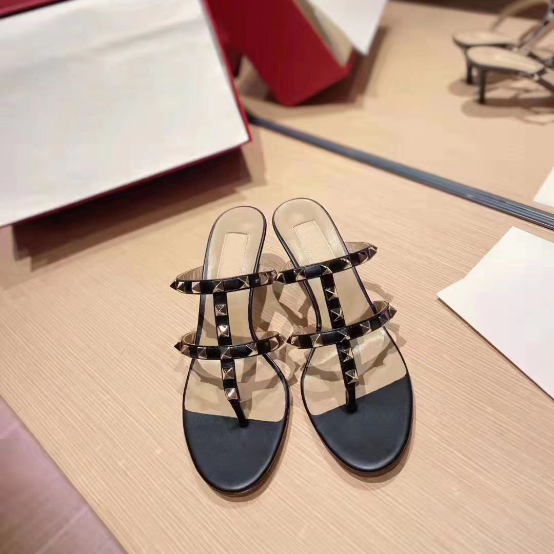 Sandals Designer Slippers Slides Floral Brocade Genuine Leather Flip Flops Women Shoes Sandal 35-41, Black
Sandals Designer Slippers Slides Floral Brocade Genuine Leather Flip Flops Women Shoes Sandal 35-41, Black