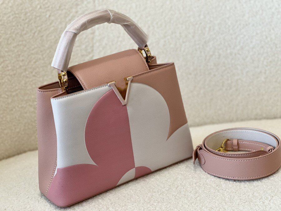 2022 Fashion Women Handbags Ladies Designer dot flower Composite Bags Lady Clutch Bag Shoulder Tote Female Purse Capucines High Quality Fashion Handbag, Green
2022 Fashion Women Handbags Ladies Designer dot flower Composite Bags Lady Clutch Bag Shoulder Tote Female Purse Capucines High Quality Fashion Handbag, Green